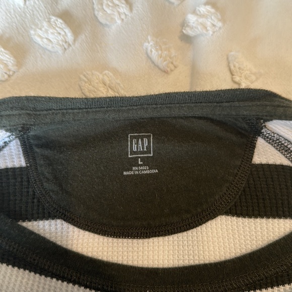 Gap Forest Green and White stripe Crop Top - Picture 3 of 3